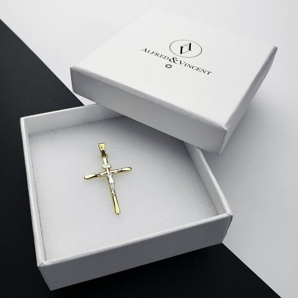 Jesus INRI Crucifix Catholic Christian Latin Cross Pendant 14k